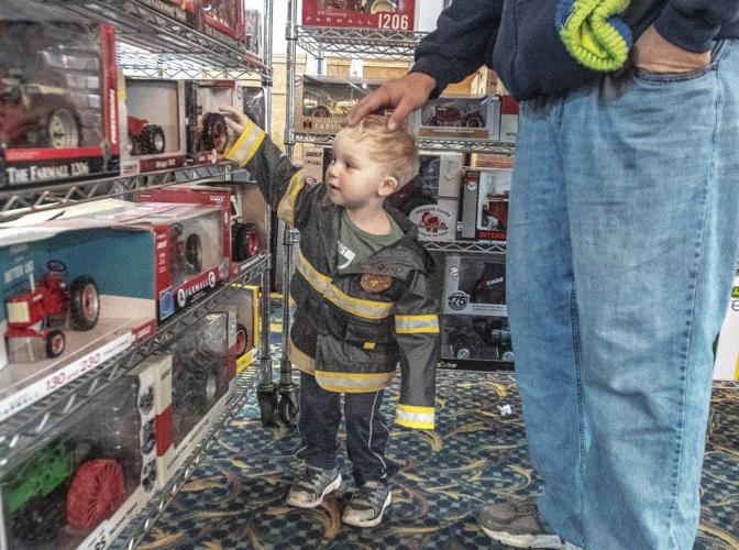 Illini Farm Toy Show1