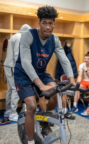 03162023-illini-mbb-harris-bike.jpg
