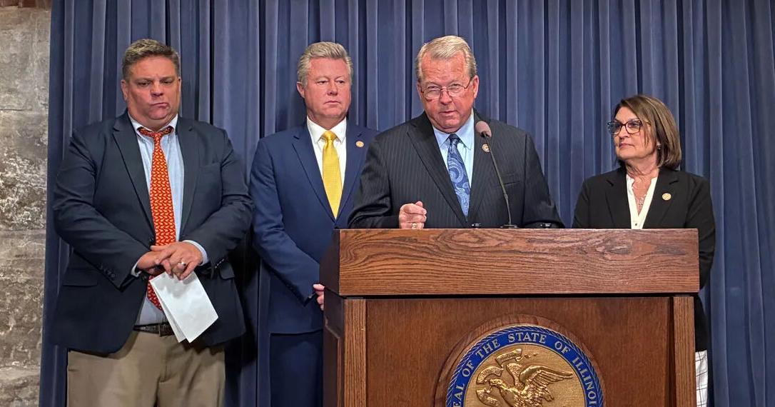 Capitol News Illinois | Reducing gas tax, prepping for future shortfalls among late budget sticking points