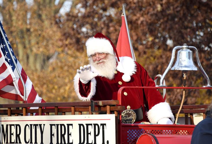 PHOTO GALLERY Scenes from Farmer City's Christmas parade News news