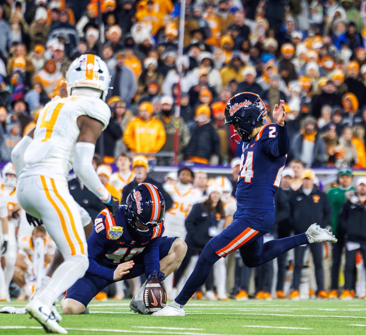 news-gazette.com - SCOTT RICHEY srichey@news-gazette.com - Transfer portal tracker | Olano leaving after Music City Bowl heroics