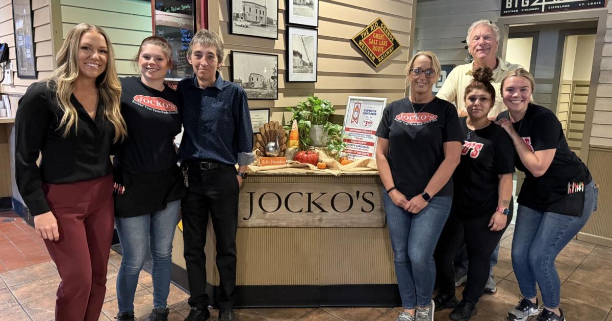 Having fun on Illinois 1 | Danville family continues tradition of restaurants | Restaurants Having fun on Illinois 1 | Danville family continues tradition of restaurants | Restaurants