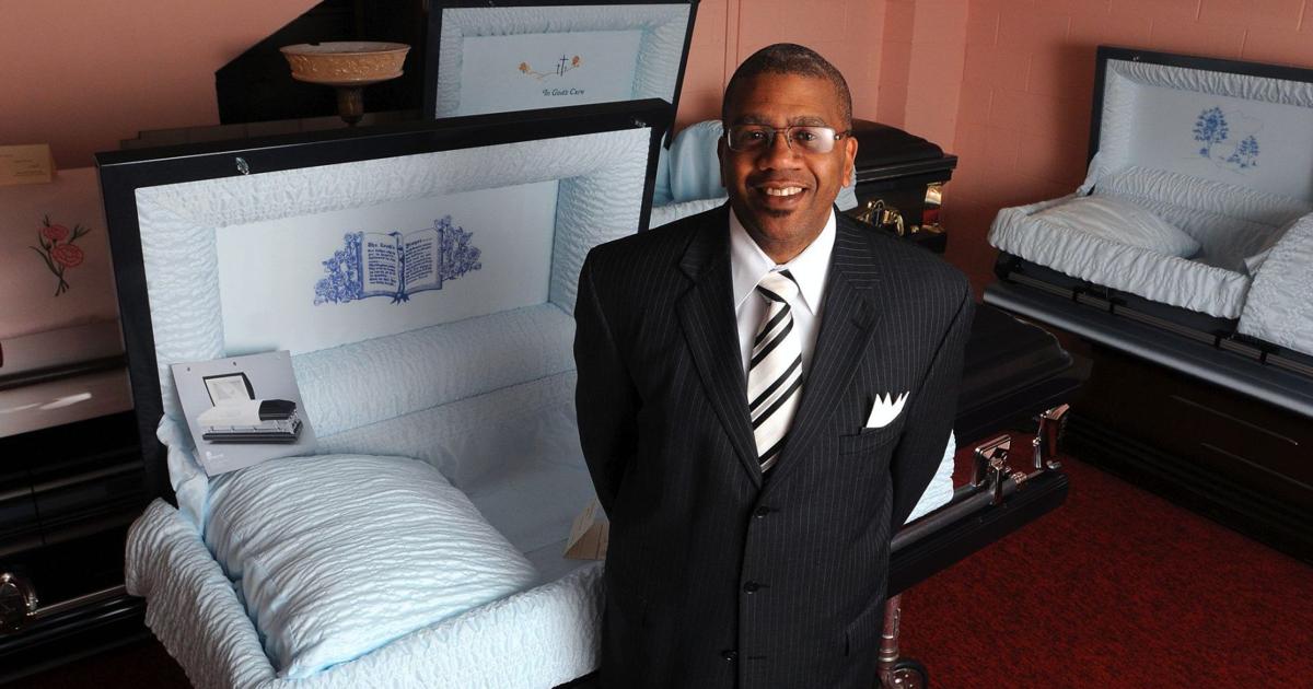 Gay Funeral Home Director Porn