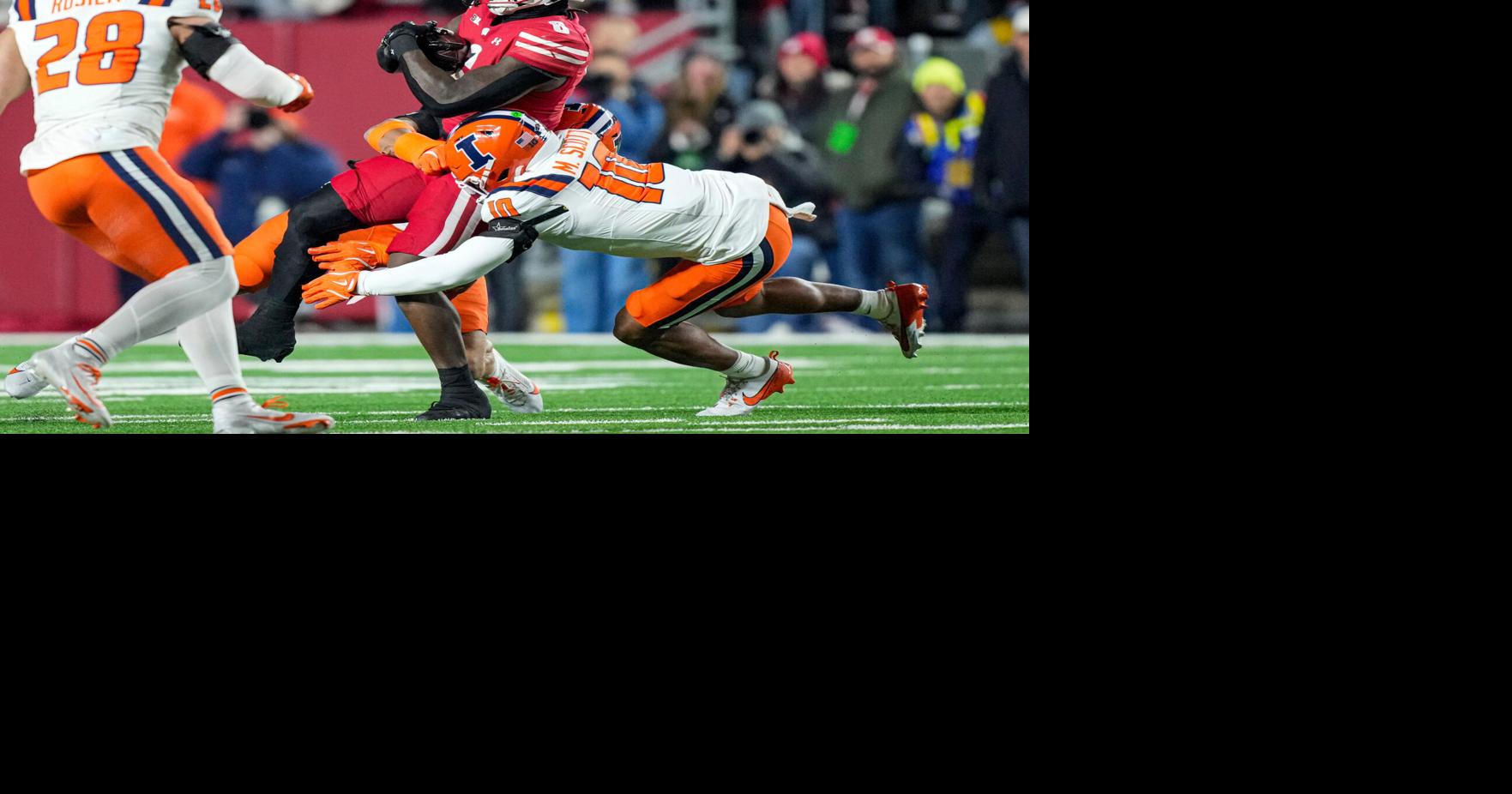 FINAL | Wisconsin 27, Illinois 10