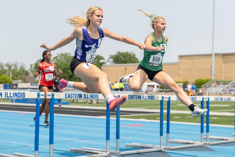 05192023-state-track-hurdles-moore-2.jpg