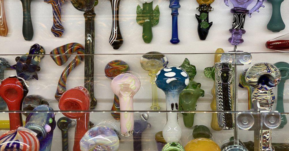 Blowin' Glass: 8 Types Of Cannabis Pipes - Kushy Dreams