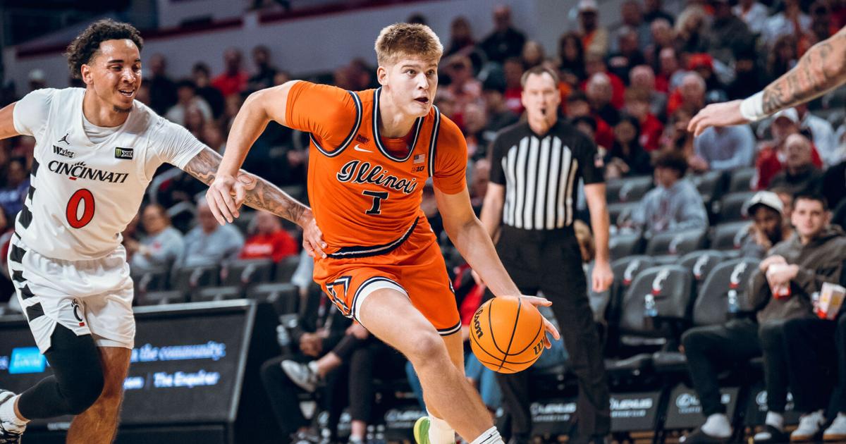 Illinois ranked third in preseason AP poll Illinois ranked third in preseason AP poll