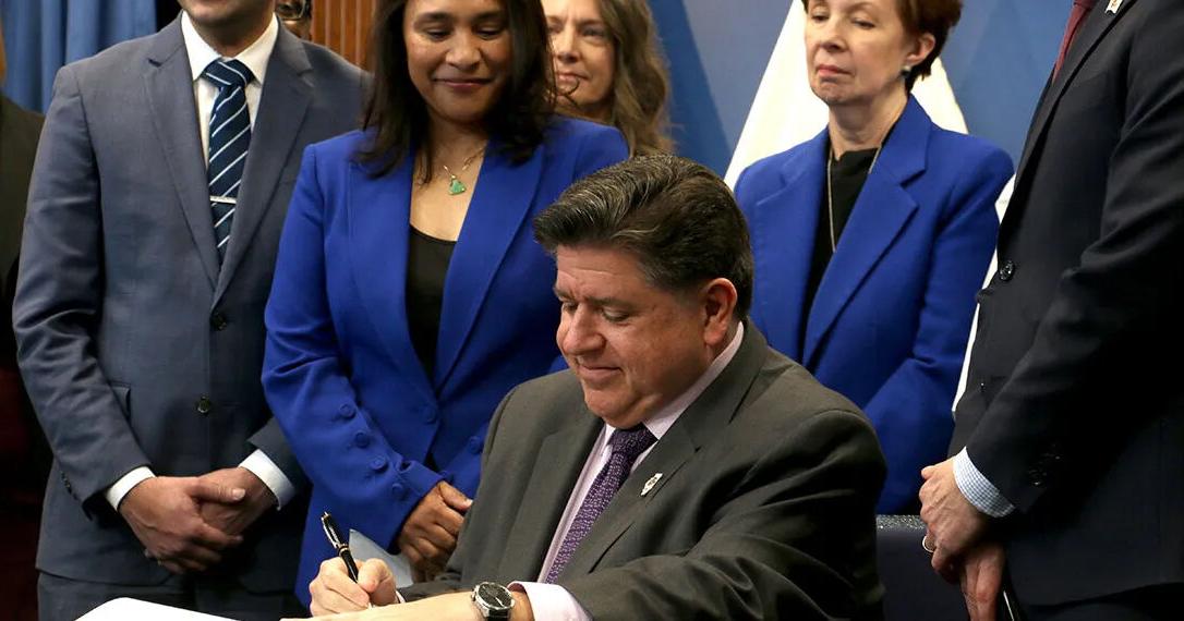 Capitol News Illinois | Pritzker signs bill allowing Illinois to issue state-specific vaccine guidelines