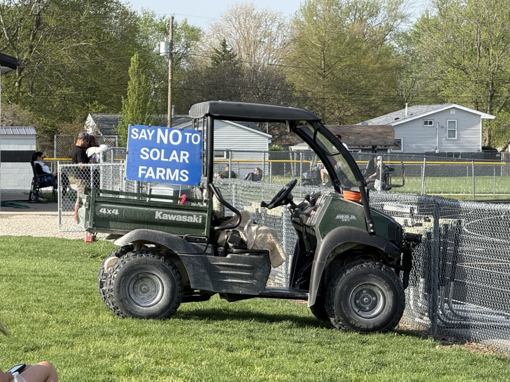 news-gazette.com - JENNIFER BAILEY jbailey@news-gazette.com - Catlin extends its solar-farm moratorium to Aug. 31