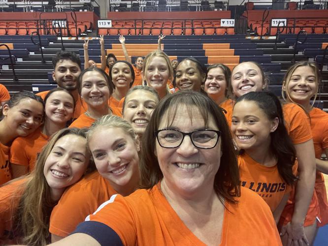 Illini cheer team