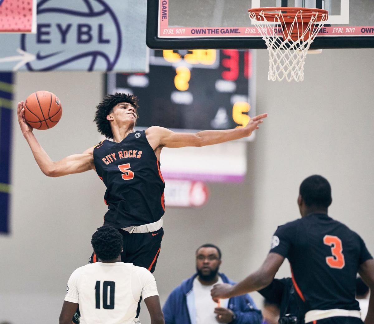 Illini 2020 Target Jackson Values Connections With Coaches Above All Else Illini Sports News Gazette Com