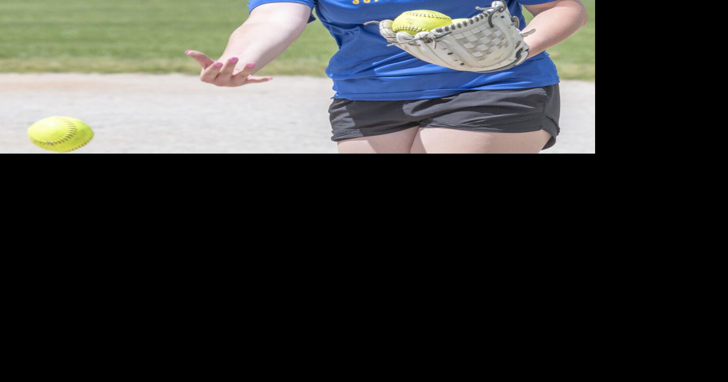 Brown’s leadership propels Villa Grove softball to state championship, reflects on team’s journey