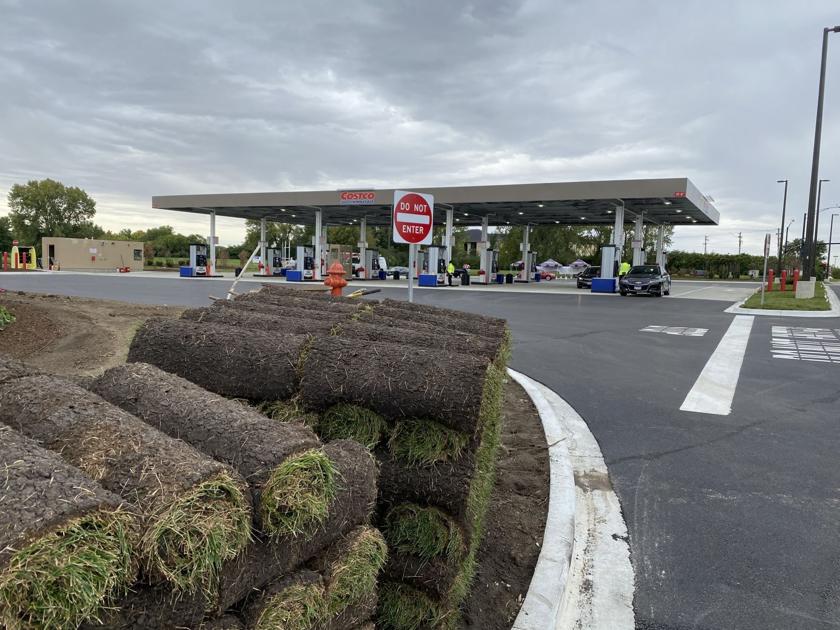 Costco gas station opens ahead of warehouse's first day | Retail | news-gazette.com