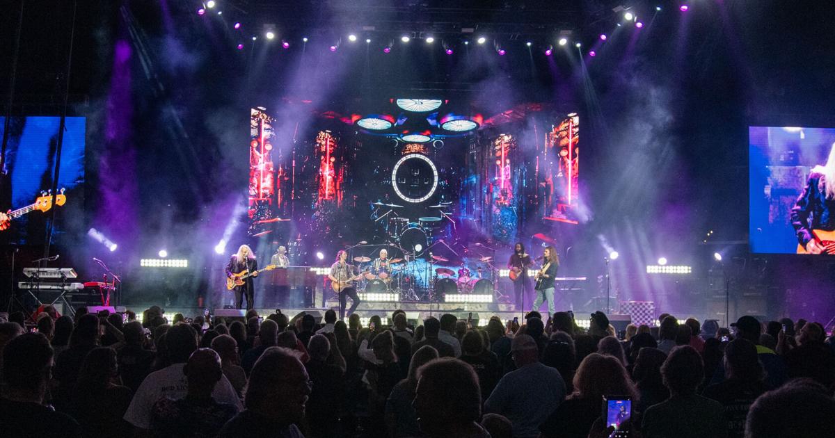 Dream fulfilled: REO, fans say goodbye during rousing concert