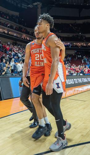 03172023-illini-mbb-shannon-rodgers-walk-off-floor.jpg