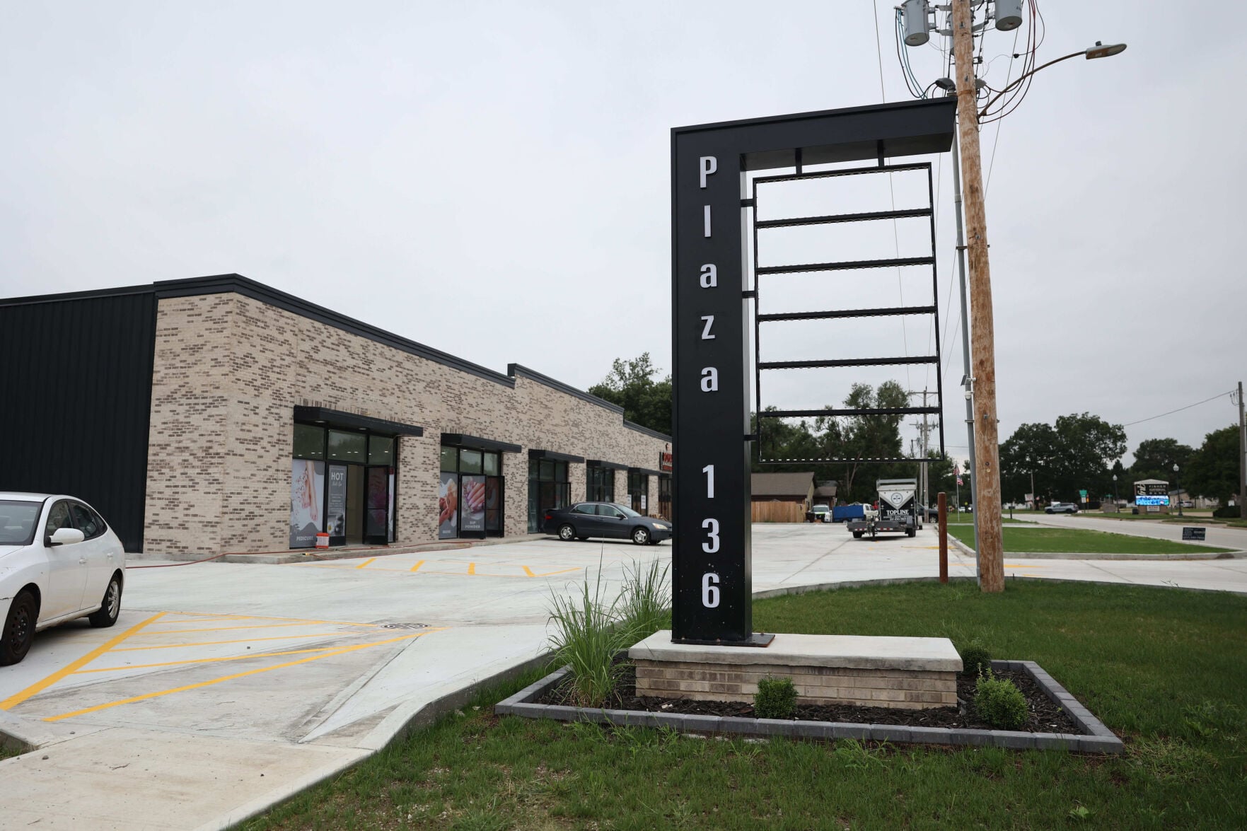 news-gazette.com - JANA WIERSEMA jwiersema@news-gazette.com - It's Your Business | Couple brings gym to Fisher with Jacked Rabbit Fitness