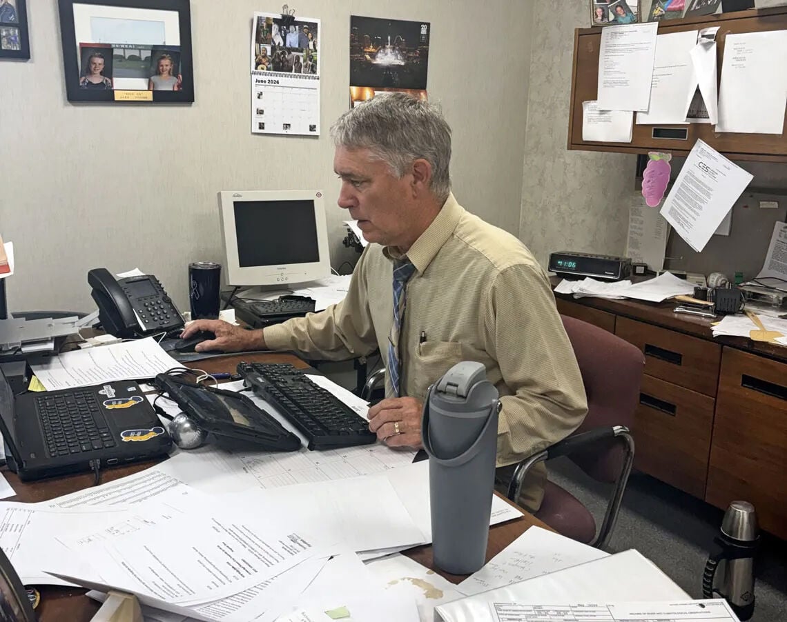 news-gazette.com - Chloe Park - Capitol News Illinois | 'A legacy brand sunset': Illinois radio stations reckon with CBS News Radio's shutdown
