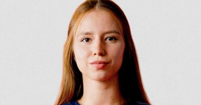 Illinois adds middle blocker Kristina Starostenko