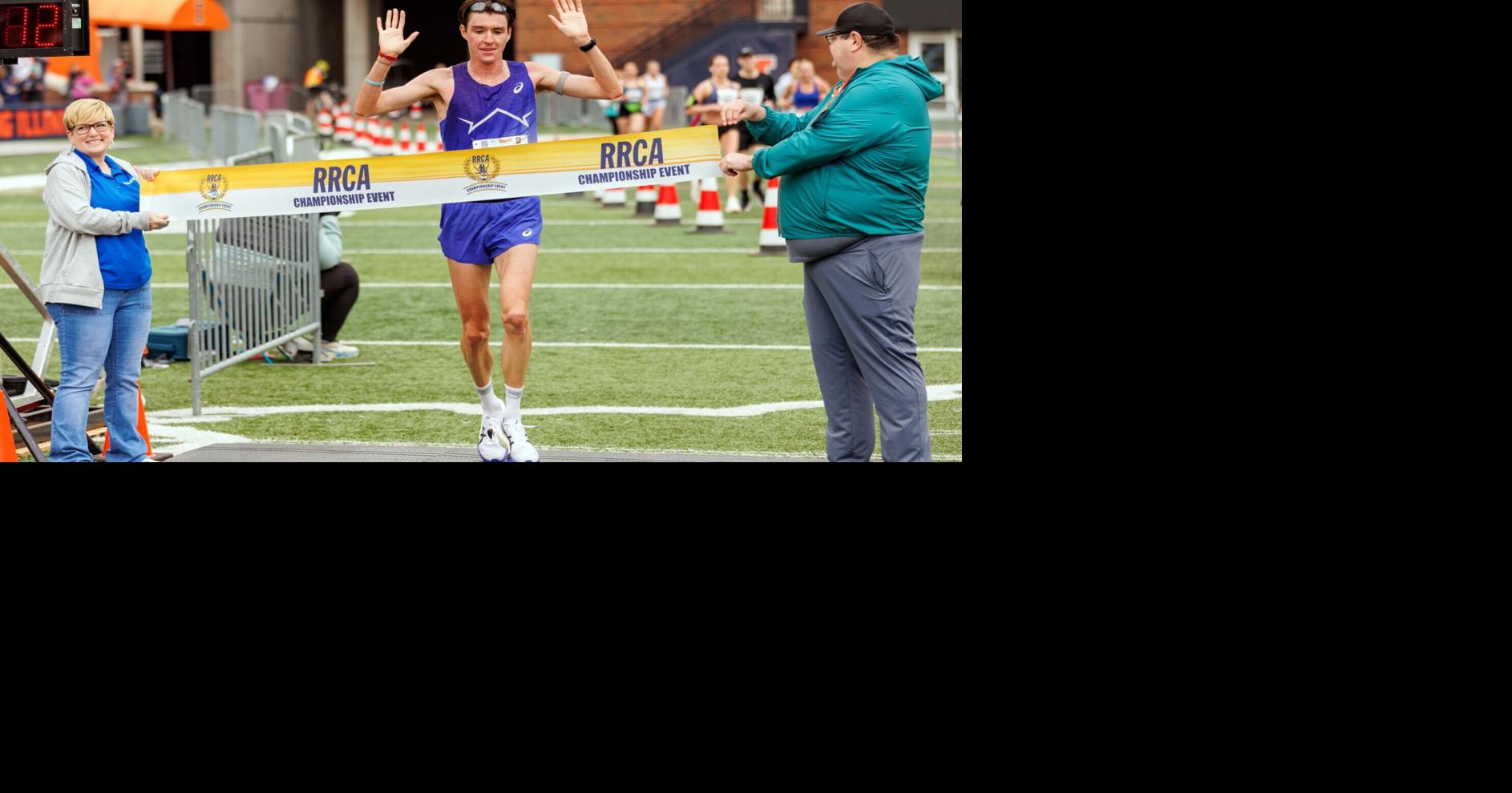 Illinois grad student Rosa wins men's marathon with near-record time