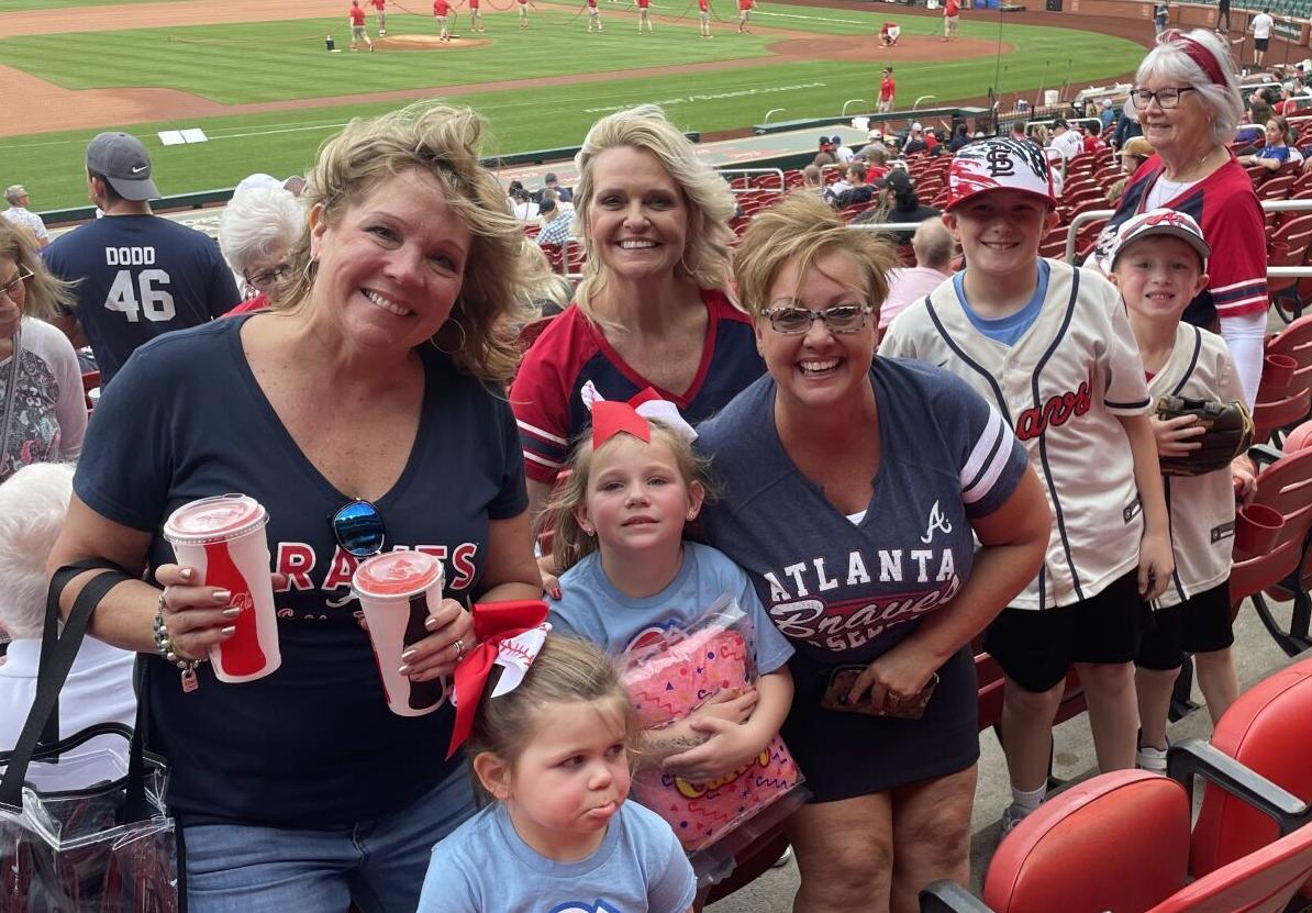Hundreds of supporters flock to St. Louis for Dylan Dodd's MLB debut