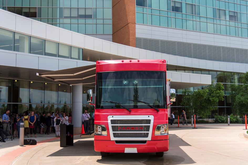 Carle's Mobile Health Clinic helping Champaign schools keep