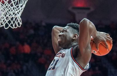 Cockburn Keys Dominant Performance By Illini Mens Basketball