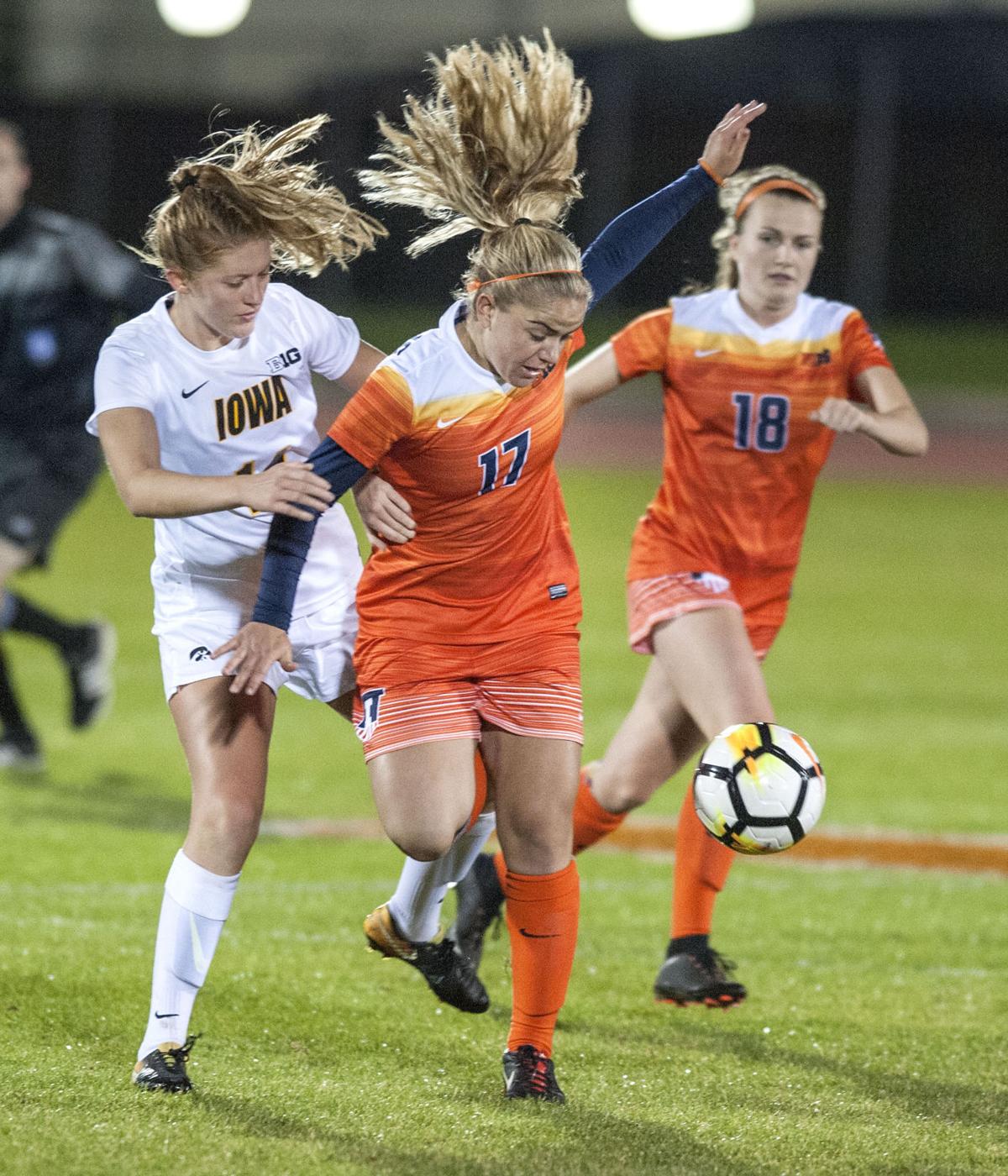 UI Women's Soccer vs Iowa Illini Sports