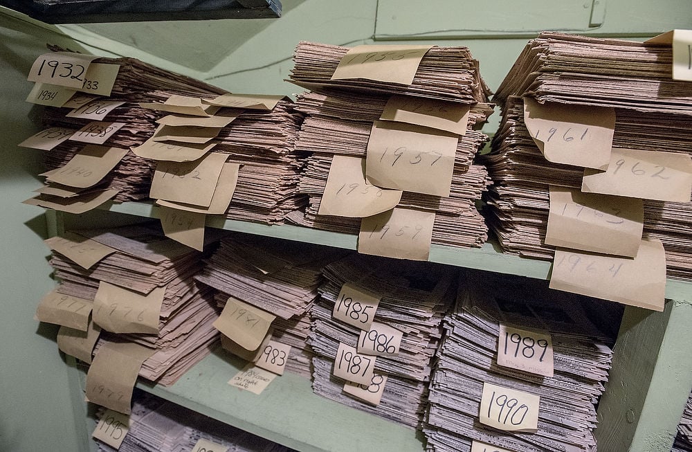 Small Towns, Big Deals Wondering what's up in Sidell? Check the paper