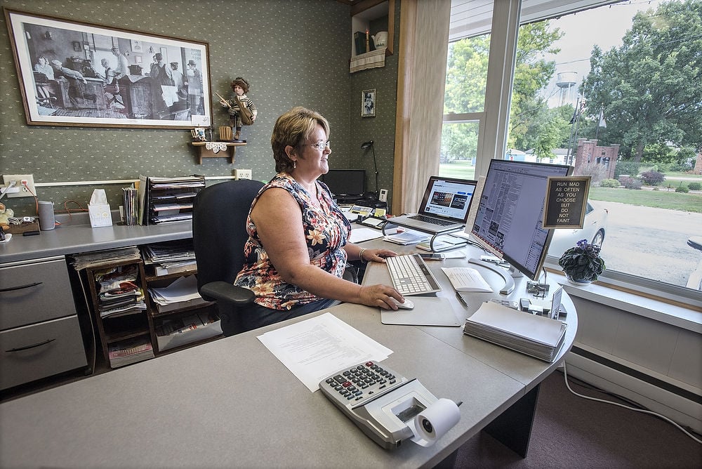 Small Towns, Big Deals Wondering what's up in Sidell? Check the paper