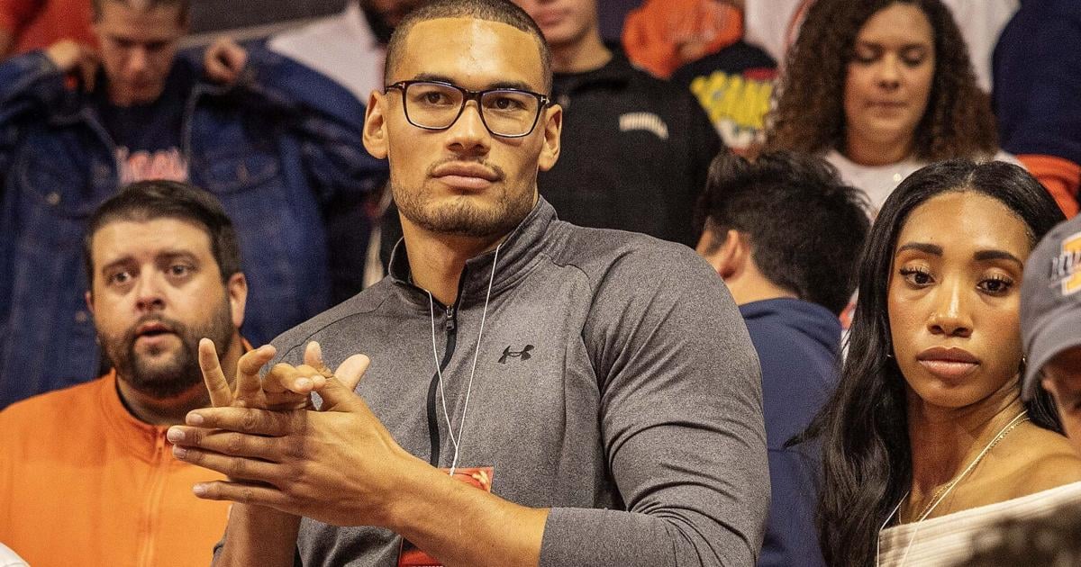 Notes: Bosmans-Verdonk takes in new-look Illini