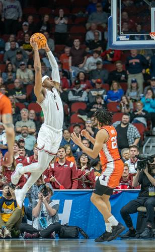 03172023-illini-mbb-council-to-the-rim.jpg