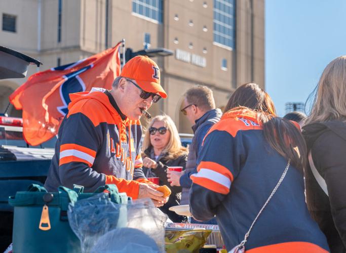 11272022-illinois-football-tailgate-distasio.jpg
