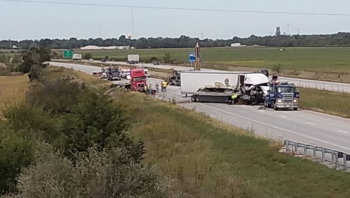 Accident Involving Two Semitrailers Shuts Down Southbound I-57 Near ...