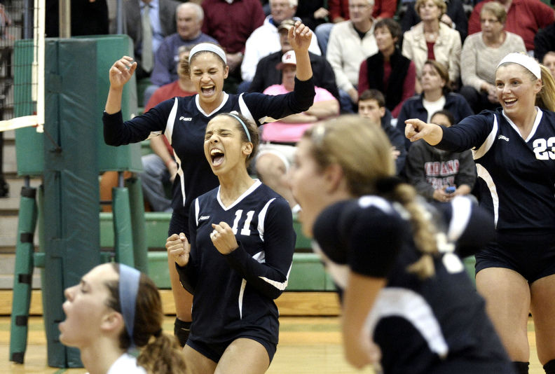 HS Volleyball: Class 3A Sectional - Champaign Centennial Vs Metamora ...