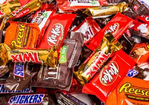 Halloween Homeowner Advice Takes Trick-or-Treaters’ Perspective in Central Illinois