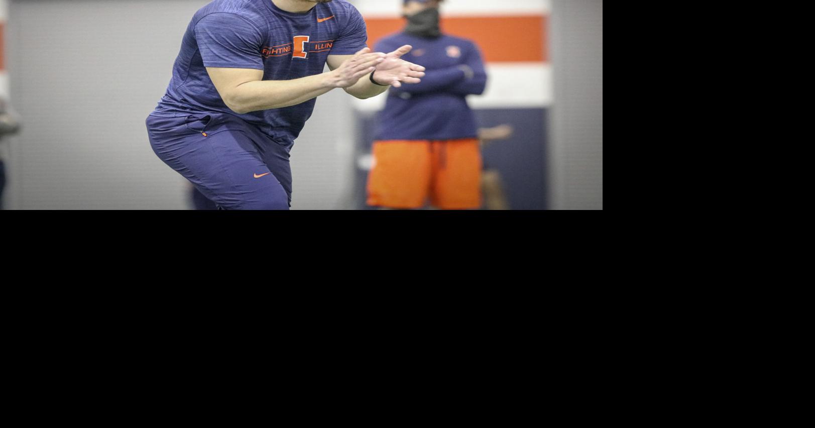 'Fluctuating depth chart' for Illini defense entering spring Sports