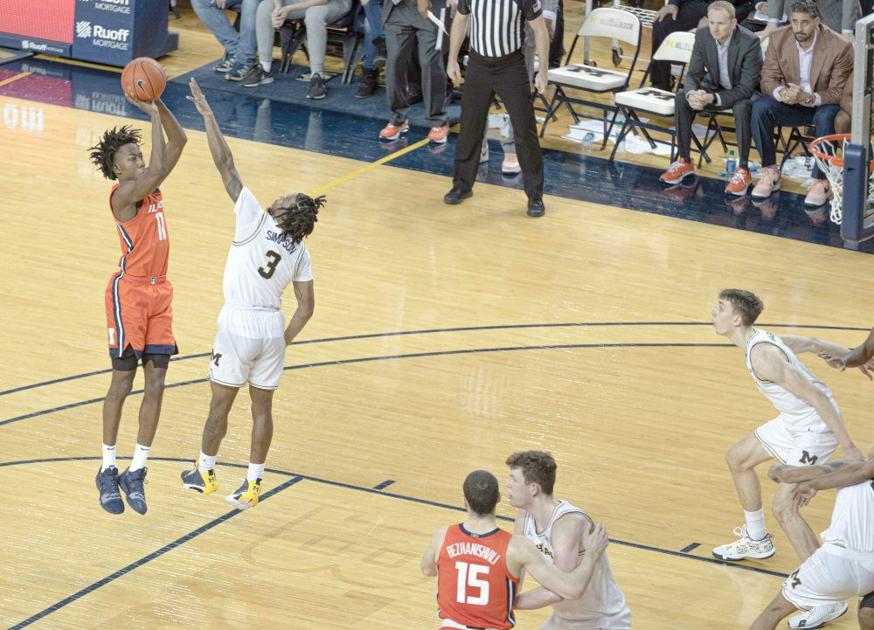 Dosunmu S Game Winner Sends Illini Into First Place Alone In Big
