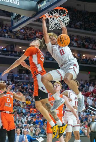 03172023-illini-mbb-black-dunk.jpg
