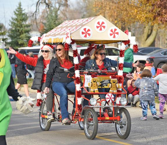 PHOTO GALLERY Scenes from Farmer City's Christmas parade News news