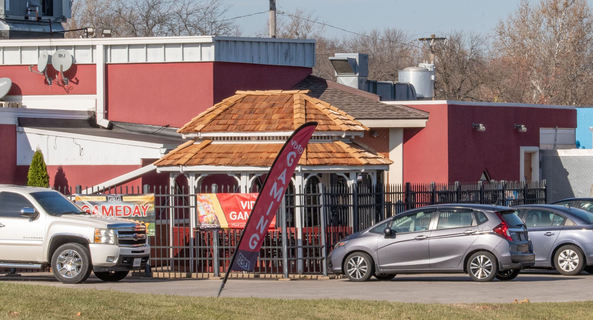It&#039;s Your Business | Urbana&#039;s Boomerangs Bar &amp; Grill up for sale
