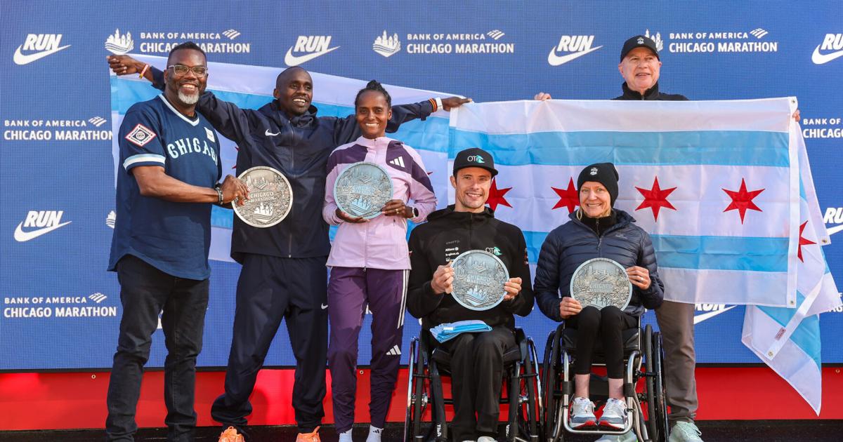 UI paralympian gold medalist wins first in Bank of America Chicago Marathon