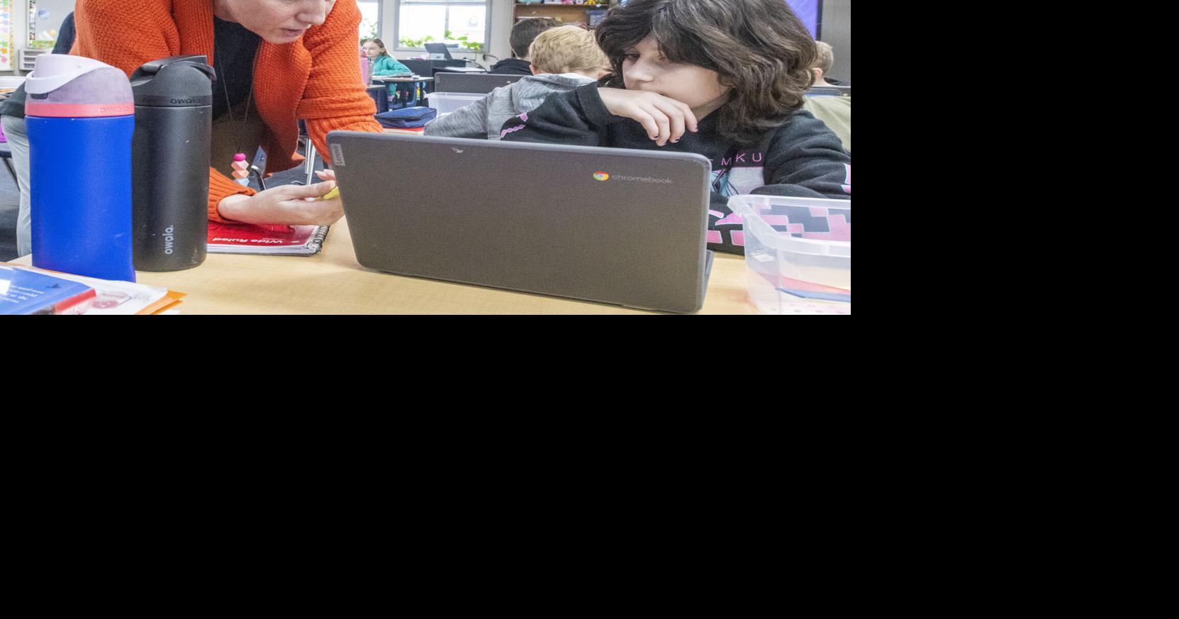 Mahomet-Seymour Junior High teacher taking students' experiment to zero gravity