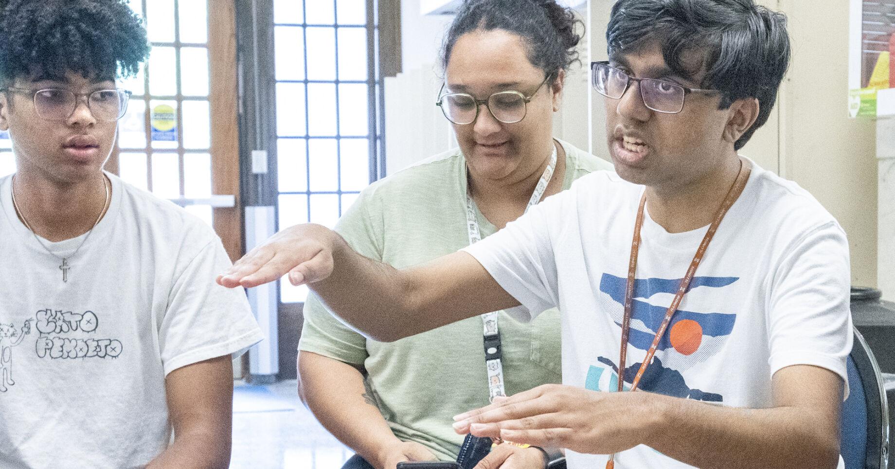 'These are brilliant kids': Uni High team heading to national scholastic bowl championship - Vimarsana News