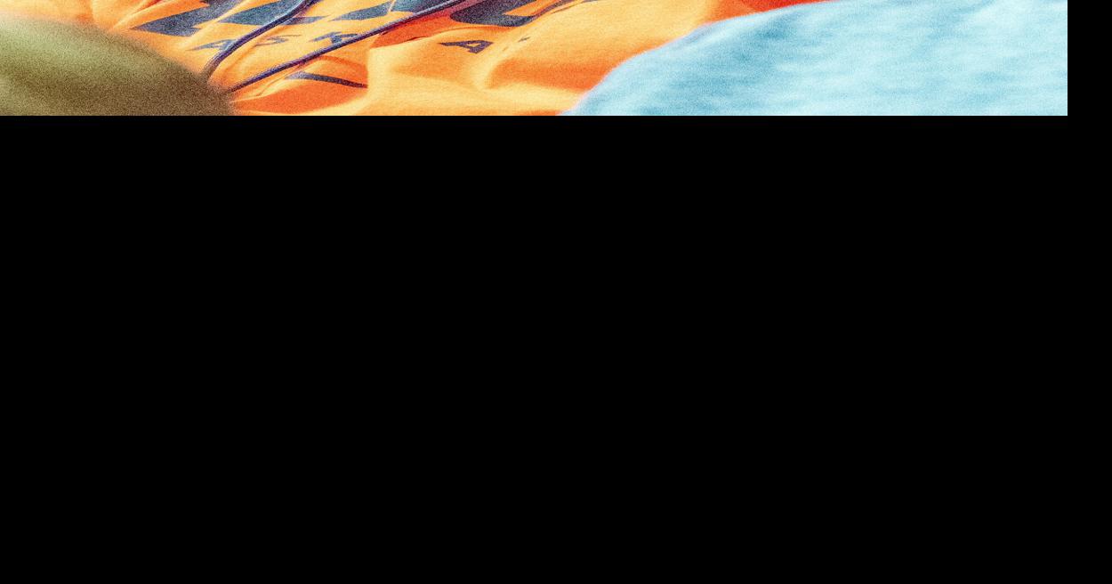 back, Jerrance Howard