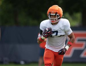 Notes: Pair of ‘pro guys’ anchor Illinois secondary