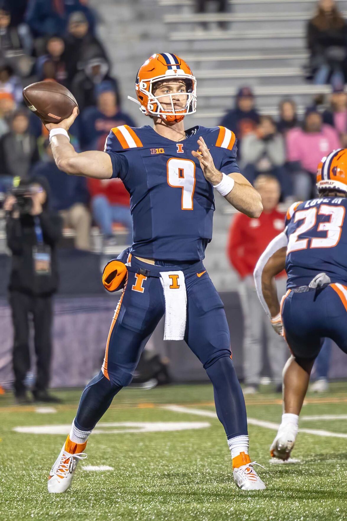 Bob Asmussen | Altmyer Shows A Winning Touch As Illini Get Back In West ...