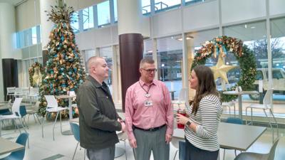 Aim Of Carle S Renovated Lobby Making It Better For Friends Family Of Patients Health Care News Gazette Com