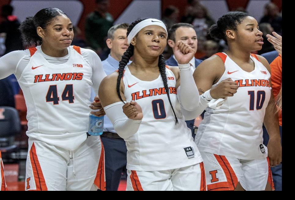 Holesinska Myles Shine As Illini Win Season Opener Football