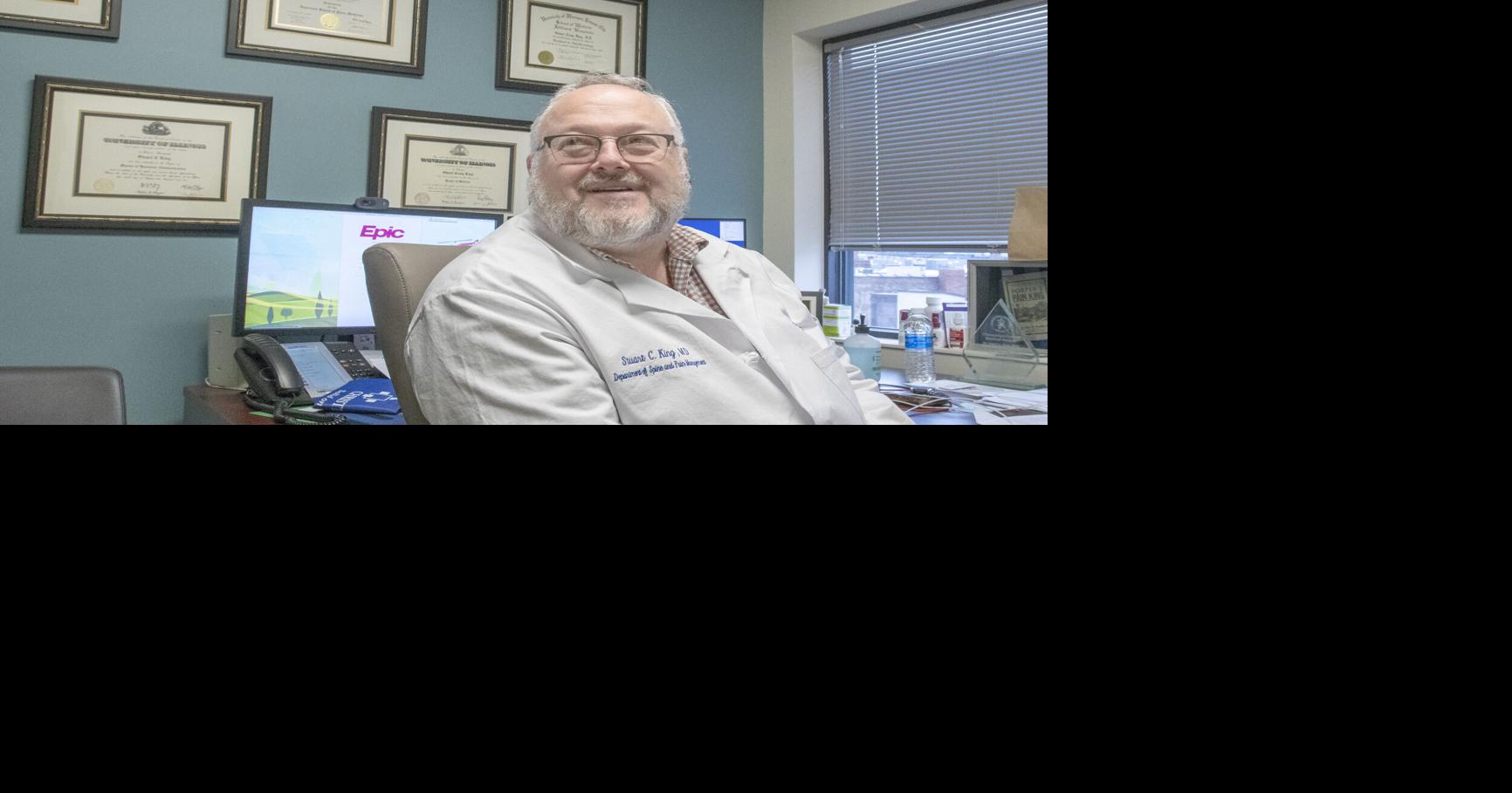 UI board bids farewell to its two local trustees Universityillinois