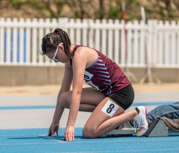 05192023-state-track-hurdles-baker.jpg